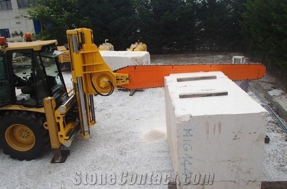Quarry Chainsaw QST3000D ON CAT432d Backhoe