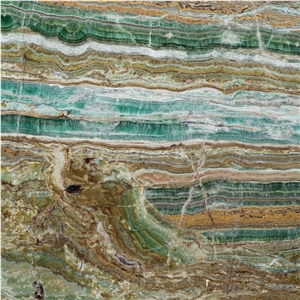 Emerald Metis Amare Onyx