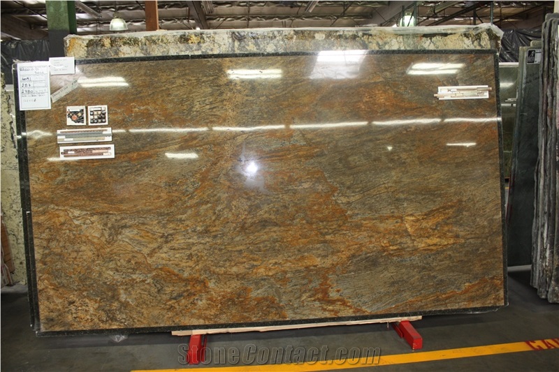 Raggio di Sole Granite Slab