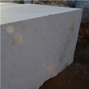 French Vanilla Classic Marble Quarry