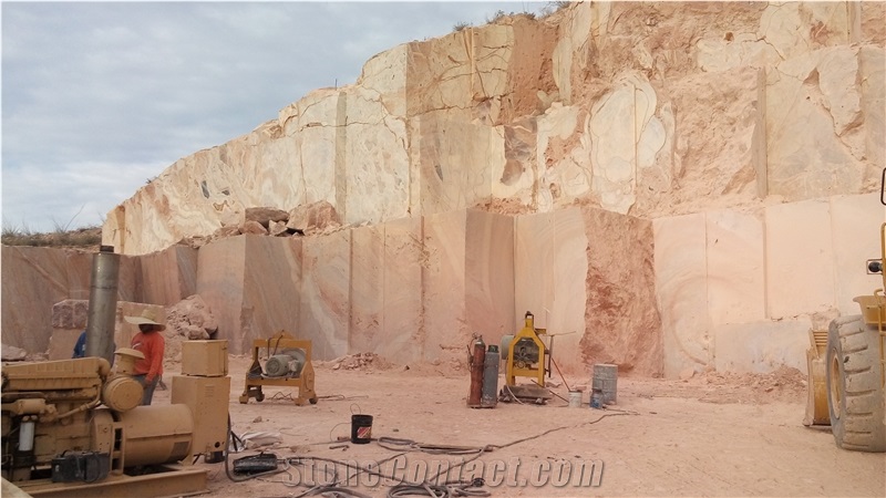Mexican Red Onyx - Rojo Onyx Quarry