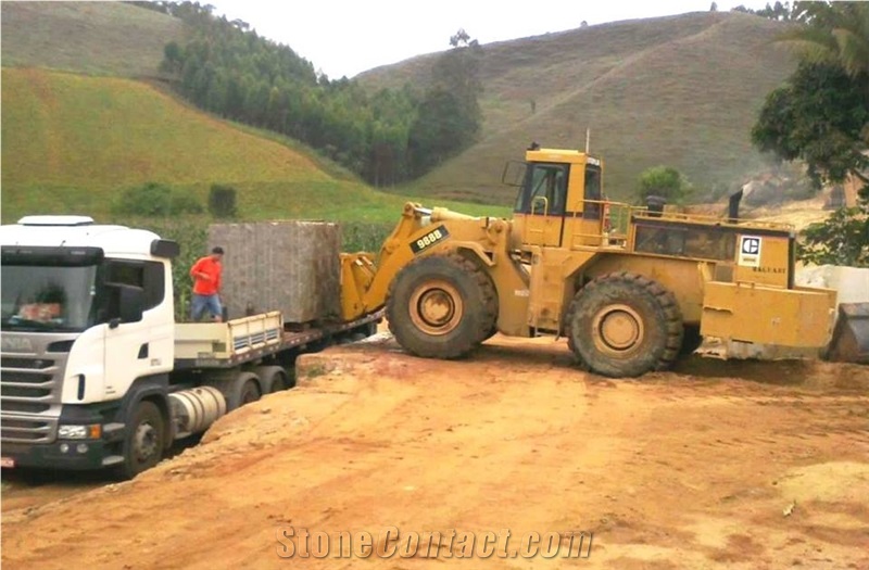 Branco Kashmir Granite Quarry