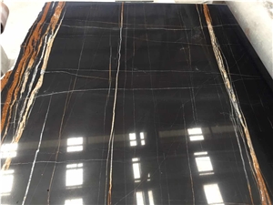 Nero Dorato, Sahara Noir Quarry