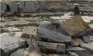 G654 Sesame Black Granite Quarry