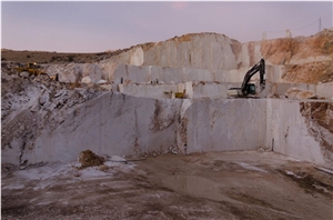 Soylu Marble - Perlato Royal Marble Quarry Soylu Marble - Perlato Royal Marble Quarry