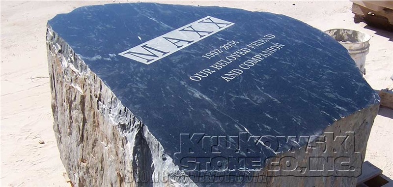 Aqua Grantique Gneiss Quarry