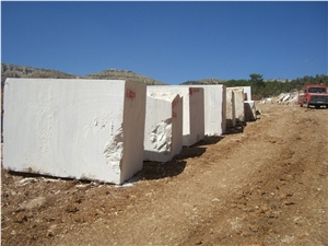 Crema Novita Marble Ermenek Quarry