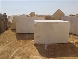French Vanilla Classic Marble Quarry