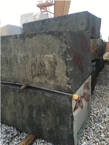 Platinum black granite, Black Granite Quarry