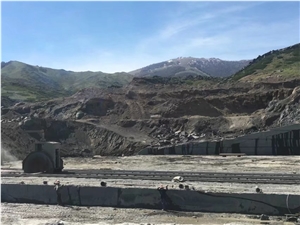 Platinum black granite, Black Granite Quarry