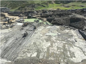 Platinum black granite, Black Granite Quarry