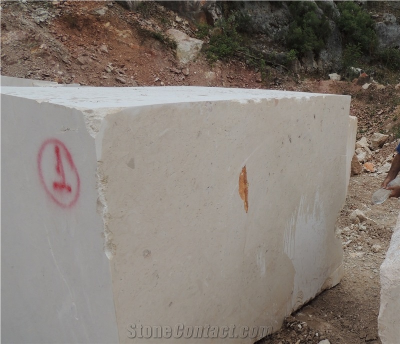 Crema Nova Marble Quarry