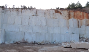 Crema Nova Marble Quarry