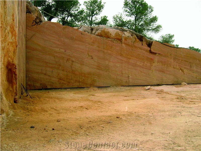 Cantera Travertino Rosa- Pink Travertine Quarry