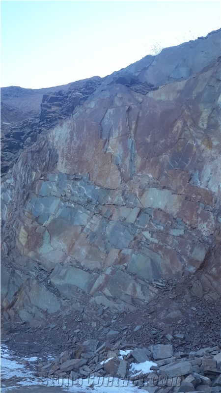 ODORIZZI GIUSEPPE Porfido di Albiano Quarry