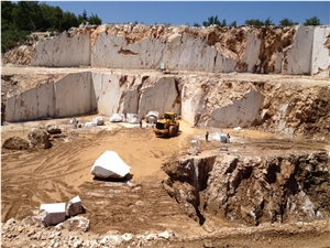 Anadolu Beige, Daisy Beige Marble Quarry
