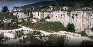 Travertino di Rapolano (Travertino Grigio, Travertino Silver) Quarry