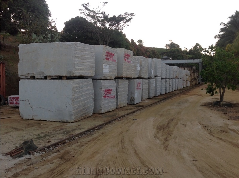 Granito Branco Ipanema - Ipanema White Granite Quarry