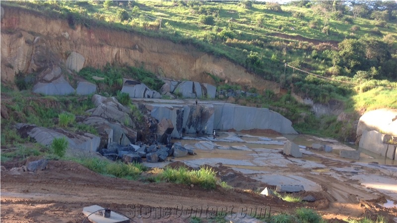 Preto Sao Gabriel - San Gabriel Black Granite Quarry