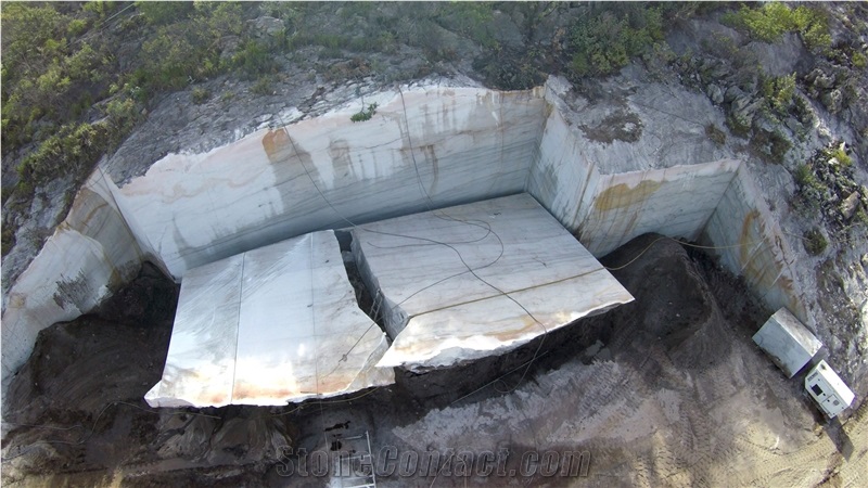 Infinity White - White Macaubas, Super White Quartzite Quarry