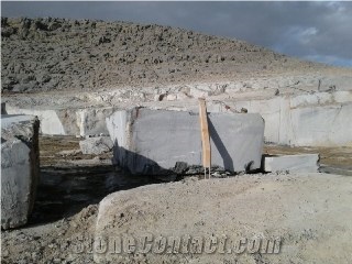 Pardisansang Black Marble Quarry
