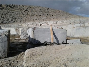 Pardisansang Black Marble Quarry