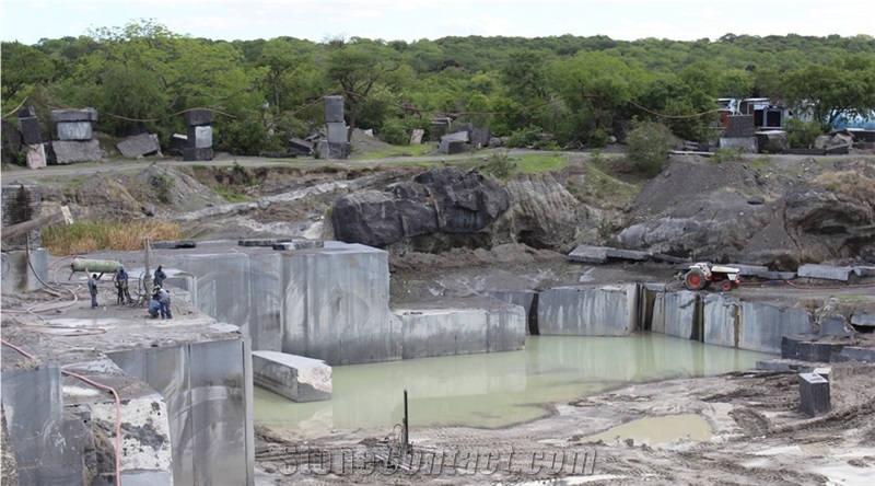 Baobab Brown - Brown Antique Granite Quarry