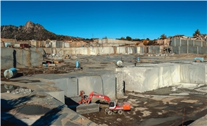 Blanco Castilla- Bianco Castilla Granite Quarry