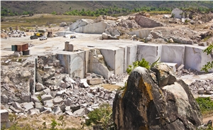 Salmon Tropical Granite Quarry