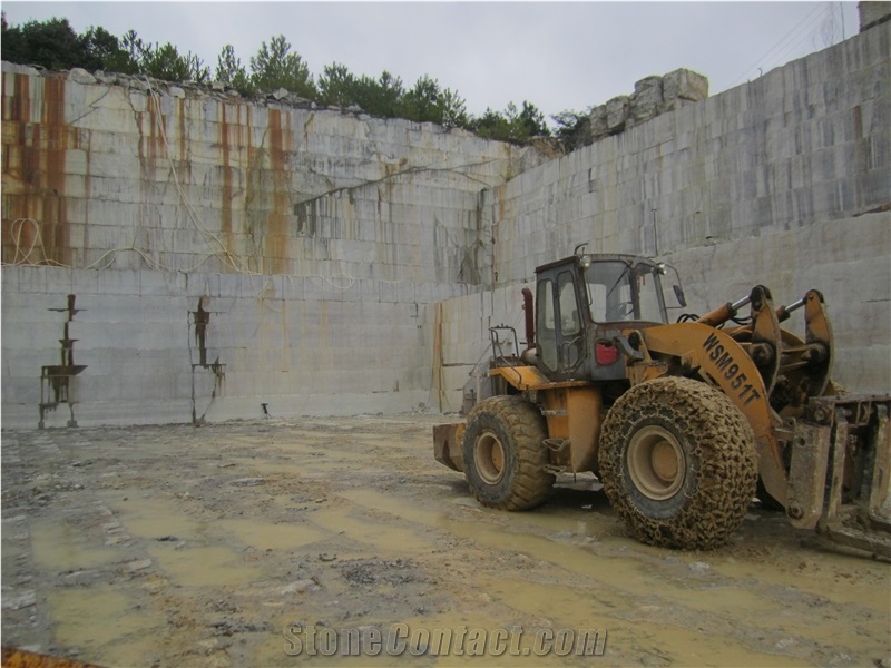 Galaxy White Granite Quarry