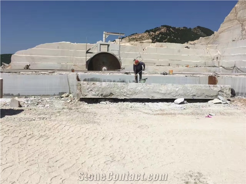 UG Gray Granite Quarry