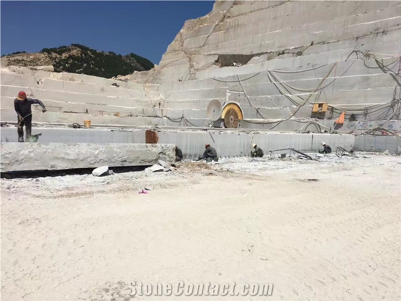 UG Gray Granite Quarry
