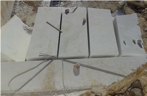 French Vanilla Classic Marble Quarry