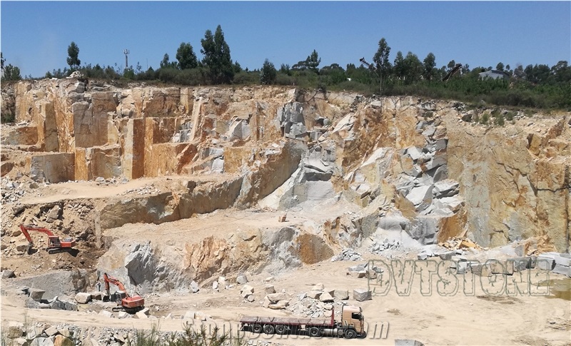 Silver Grey Granite Quarry