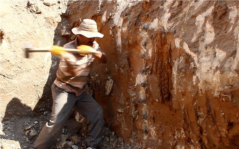 Bayburt Tasi - Bayburt Tuff Stone Quarry