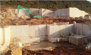 Colonial White Granite & Colonial Gold Granite Quarry