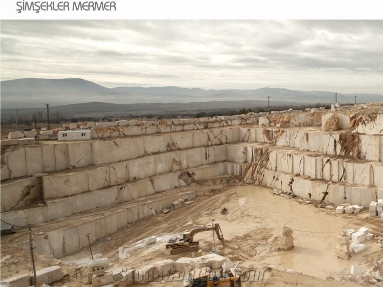 Lappis Marble - Lapis Beige Quarry