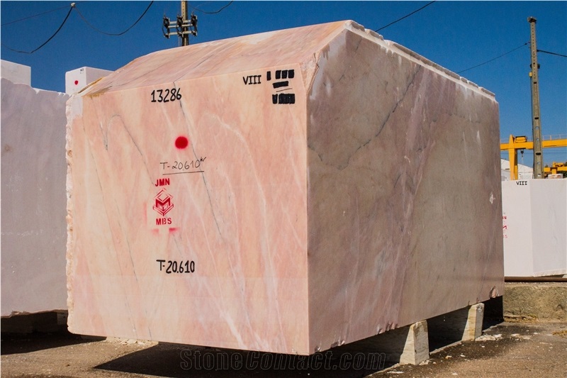 Rosa El Rei Marble Quarry
