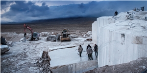 Perlato Vanila Marble Quarry