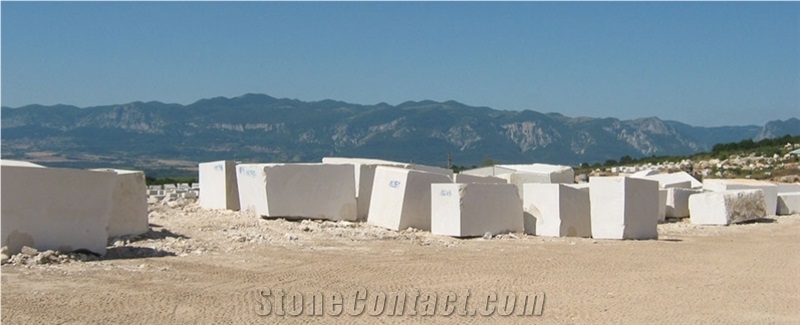 Vratza Limestone, Vratsa Crema Orientale Quarry