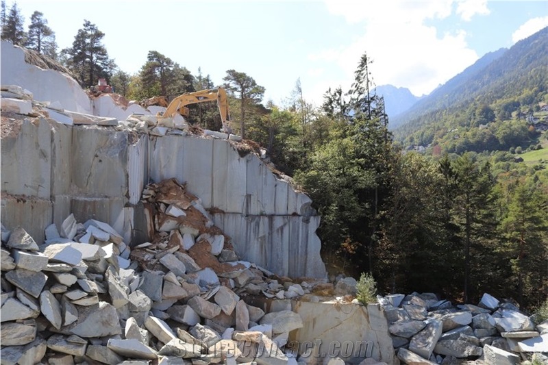 Vals Gneiss- Valser Gneiss Quarry
