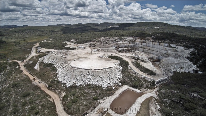 Calacatta Macaubas Quartzite Quarry