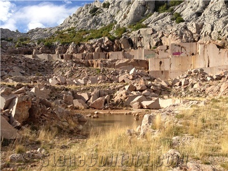 Romanovac Quarry