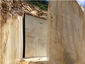Vietnam Milk White Marble Quarry