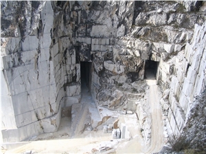 Carrara White Marble-Bianco Carrara Marble Fantiscritti Quarry