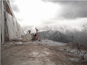 Statuario Caldia Marble Rocchetta quarry