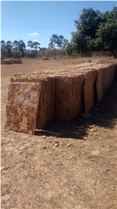 Pedra Golden Imperial Quarry