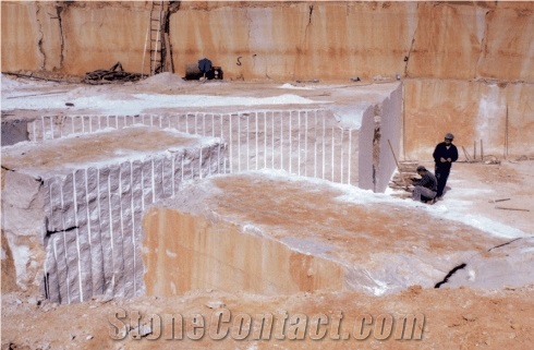 Trani Fiorito Adriatico-Apricena Fiorito quarry
