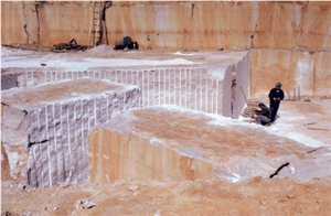 Trani Fiorito Adriatico-Apricena Fiorito quarry