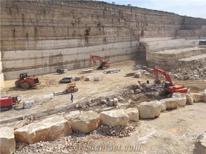 Serpeggiante KF2- Serpeggiante Trani Marble Quarry